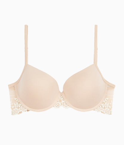 Embrace Lace® Petite Push Up Underwire Bra - Sand | Wacoal Exclusive
