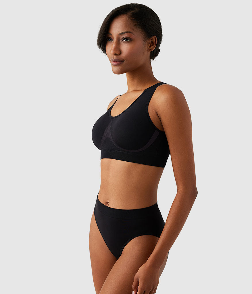 B-Smooth® Wire Free Bralette - Black | Wacoal Signature