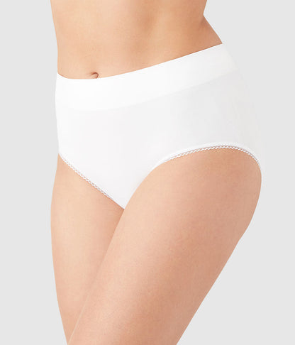 Feeling Flexible Brief - White | Wacoal Great Value