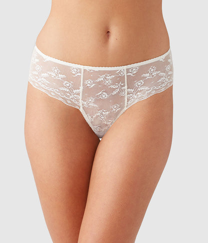 Lifted In Luxury Hipster - Egret | Wacoal Deals